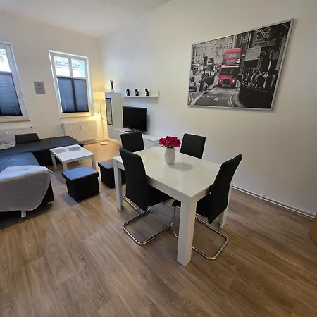 66m2 - 2 Raum In Zittauer Stadtzentrum Innenstadt Innenring Lage - Wohnen Auf Zeit In *